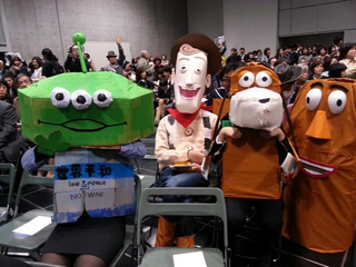 Illustration for article titled How To Improve College Graduations? Cosplay.